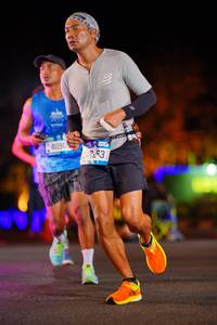 BIB: 4090, 111, 253
                            <button type="button" onclick="openModal(21548926)" class="btn btn-primary btn-sm float-right btn-popup" data-toggle="modal" data-target=".modal-high-quality">
                        <i class="fas fa-shopping-cart"></i> Add to Cart
                    </button>
                                            <button type="button" onclick="isThisMe(21548926, true)" class="btn btn-success btn-sm float-right btn-popup btn-isme hidden" data-toggle="tooltip" data-placement="bottom" title="นี่คือรูปของคุณใช่ไหม คลิกที่นี่เพื่อเอาเข้าอัลบั้ม">
                        <i class="fas fa-plus"></i> Add to album
                    </button>
                    <button type="button" onclick="isThisMe(21548926, false)" class="btn btn-warning btn-sm float-right btn-popup btn-isnotme hidden">
                        <i class="fas fa-ban"></i> Remove from album
                    </button>